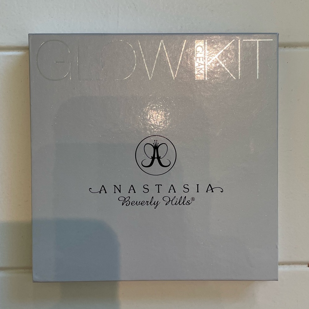 Anastasia Beverly Hills Gleam Glow Kit